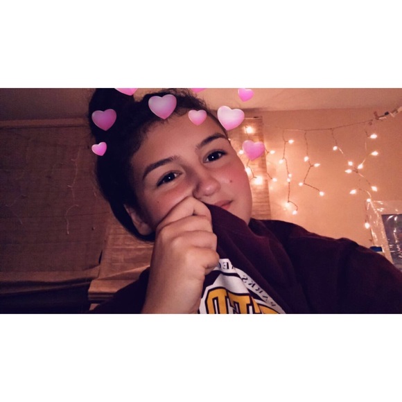 Meet your Posher, Maddie - Picture 2 of 5